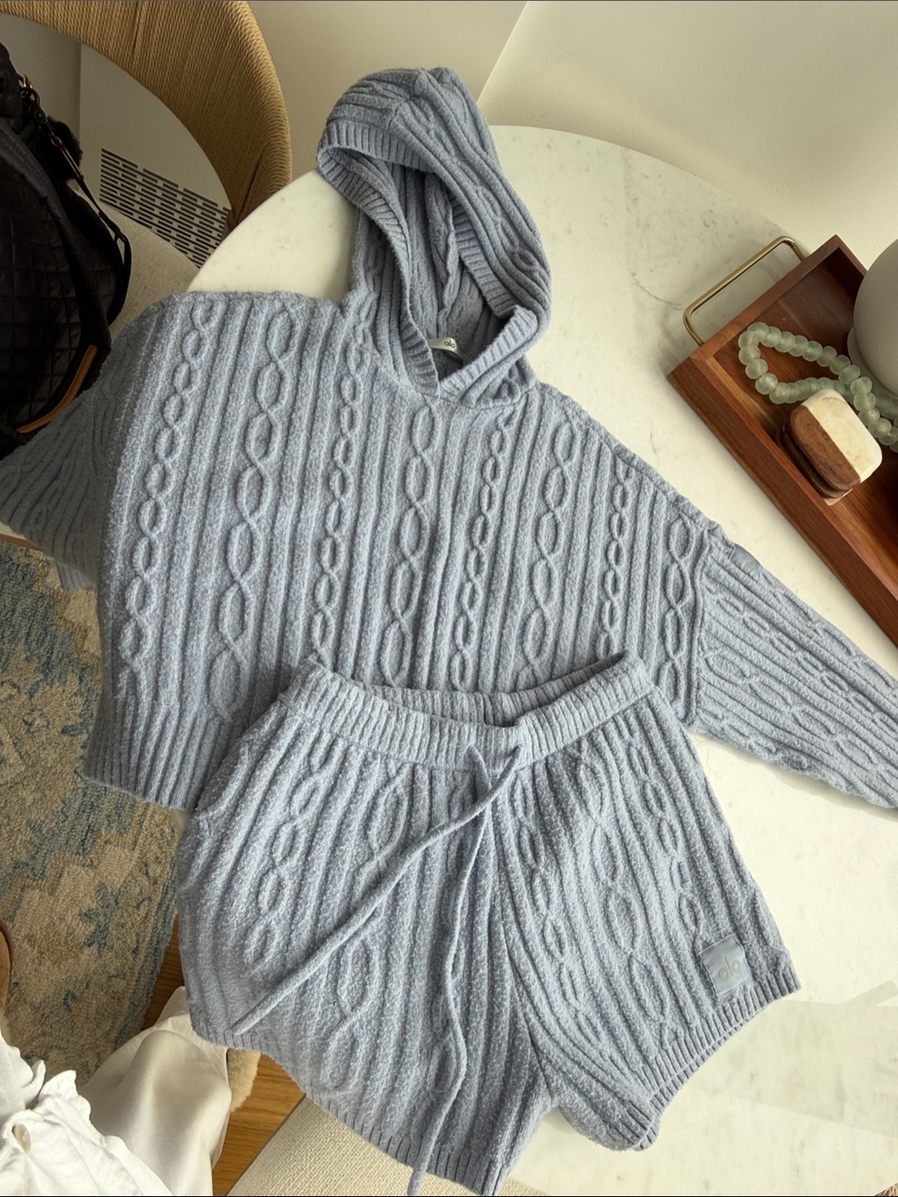 Alo Cozy Knot Set